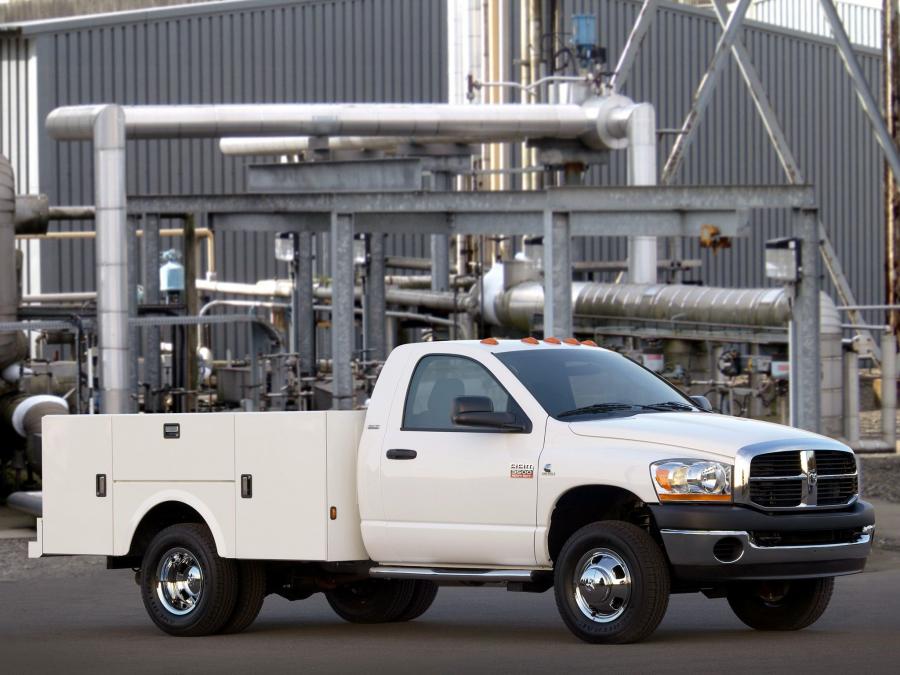  Dodge Ram 3500 Chassis Regular Cab 2006 года  (фото 10 из 13)